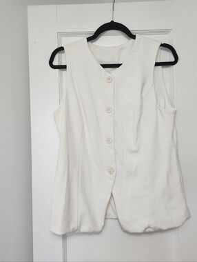 OGL Vest Button Up Top size large in white